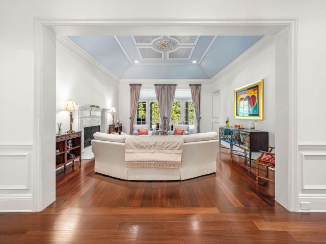 Продажа дома по адресу 2460 Queen Palm Road - фото 6854439