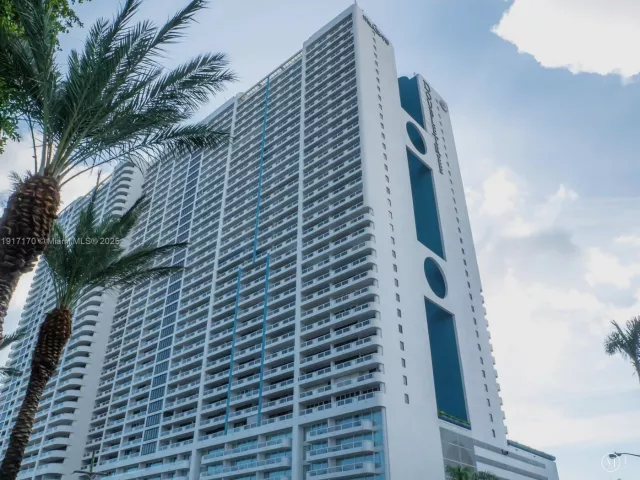 Квартира в аренду номерA-3847 - фото 6856740