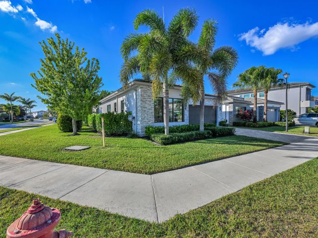 Продажа дома по адресу 8538 Apple Falls Lane - фото 6839579