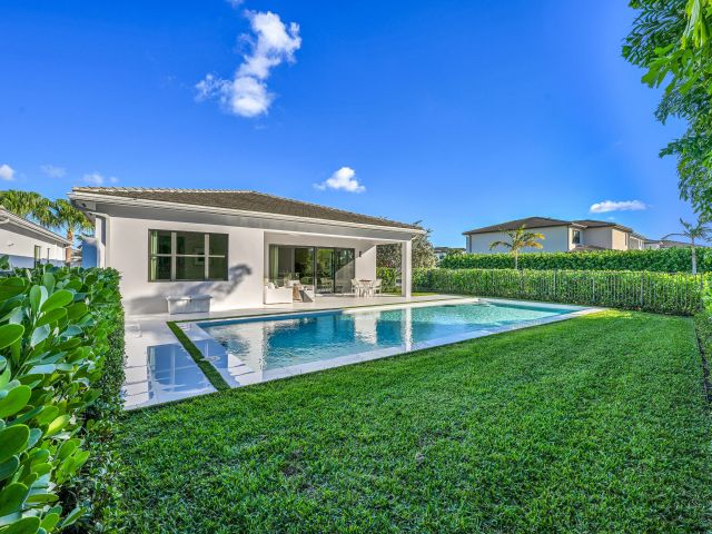 Продажа дома по адресу 8538 Apple Falls Lane - фото 6839583