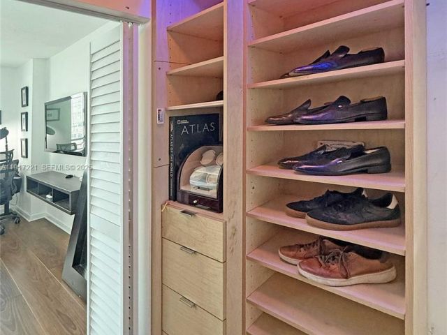 Продажа квартиры #2918 - фото 6812133