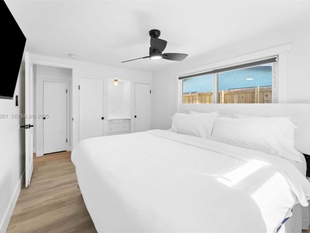 Дом в аренду по адресу 1464 NE 24th St - фото 6807219