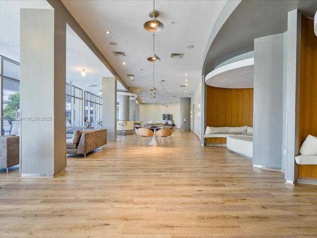 Квартира в аренду номер523 - фото 6817195