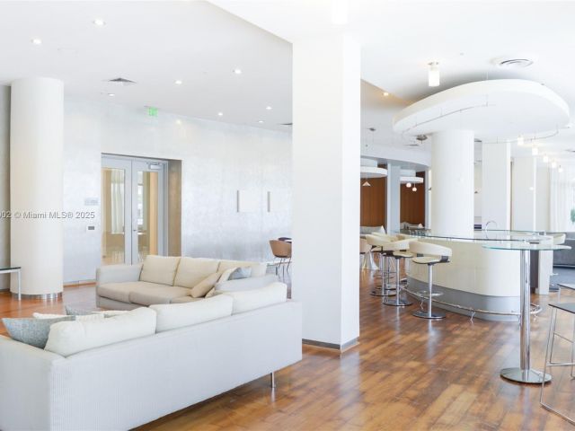 Квартира в аренду номер523 - фото 6817198