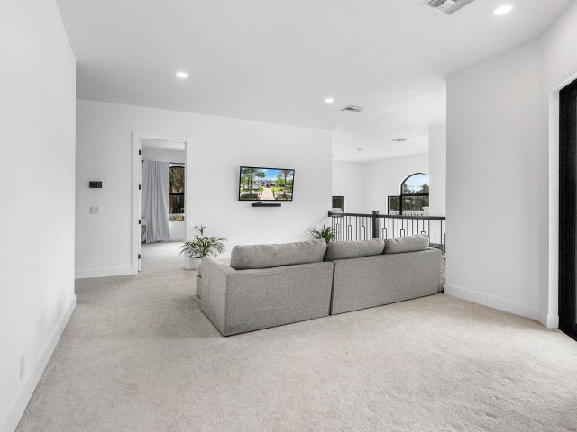 Продажа дома по адресу 17600 E Fieldbrook Circle E - фото 6846563