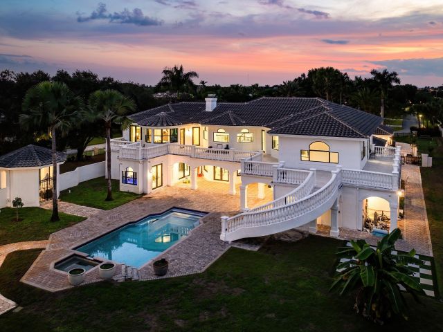 Продажа дома по адресу 17600 E Fieldbrook Circle E - фото 6846570