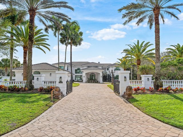 Продажа дома по адресу 17600 E Fieldbrook Circle E - фото 6846575