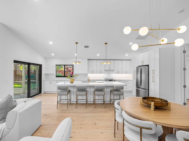 Продажа дома по адресу 5723 Aspen Ridge Circle - фото 6826342