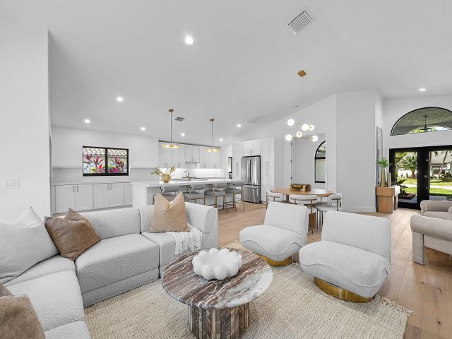 Продажа дома по адресу 5723 Aspen Ridge Circle - фото 6826343