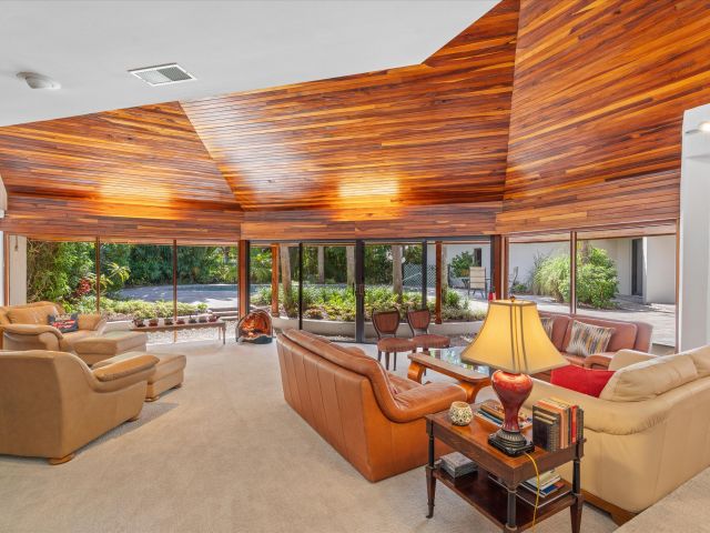 Продажа дома по адресу 815 Tangerine Way - фото 6826607