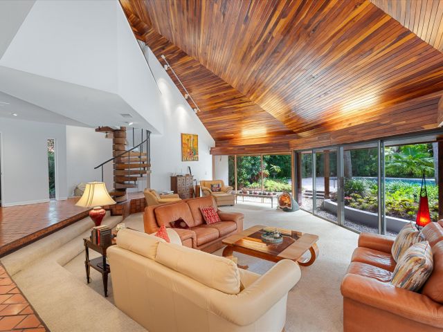 Продажа дома по адресу 815 Tangerine Way - фото 6826608