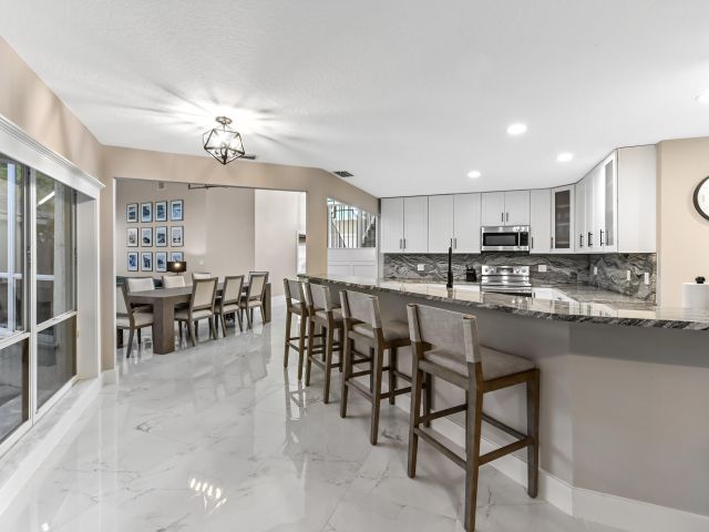 Продажа дома по адресу 17242 Ventana Drive - фото 6814364