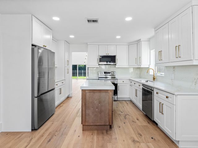 Продажа дома по адресу 10326 Buena Ventura Drive - фото 6830739