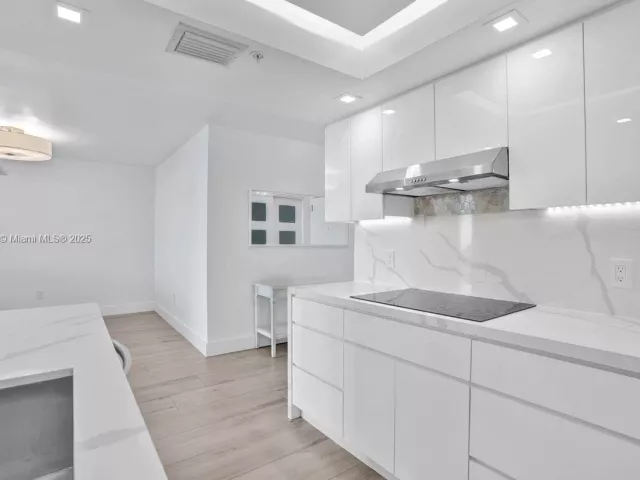 Продажа квартиры #1907 - фото 6811475