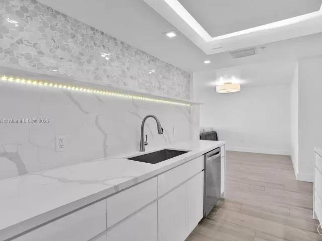 Продажа квартиры #1907 - фото 6811479