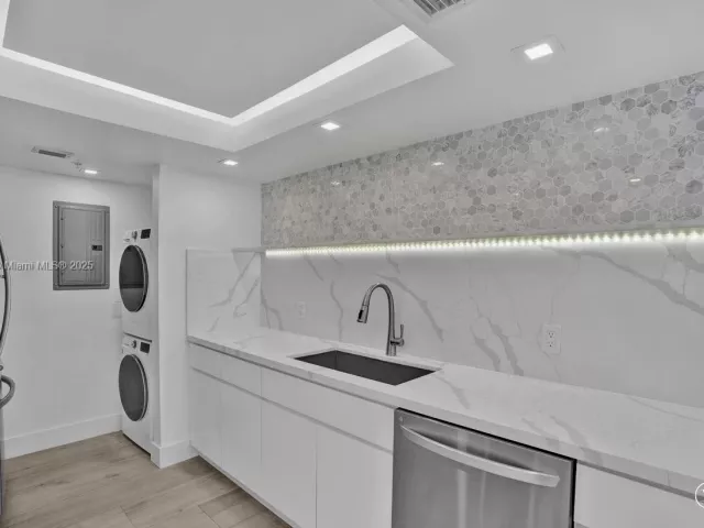 Продажа квартиры #1907 - фото 6811480