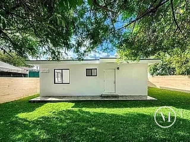 Дом в аренду по адресу 1367 NW 41st St - фото 6810360