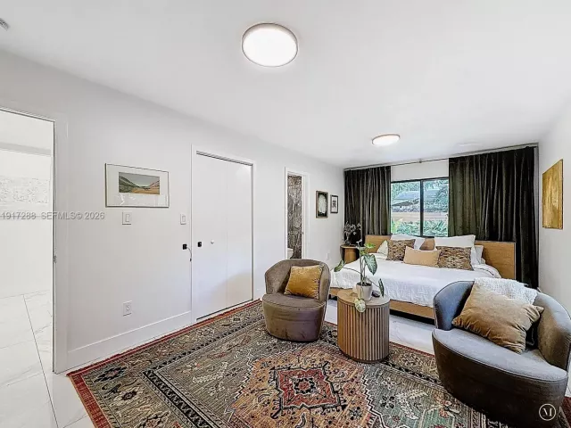 Дом в аренду по адресу 1367 NW 41st St - фото 6810372