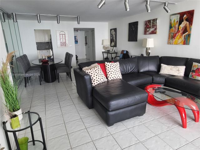 Квартира в аренду номер2401 - фото 6811842