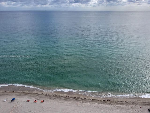 Квартира в аренду номер2401 - фото 6811849