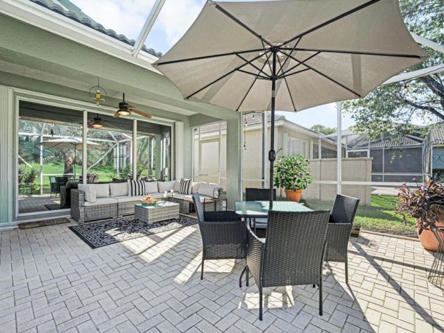 Продажа дома по адресу 9174 Bay Point Circle - фото 6836012