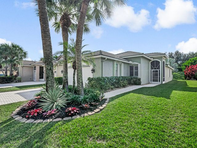 Продажа дома по адресу 9174 Bay Point Circle - фото 6836025