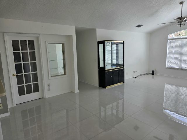 Продажа дома по адресу 3021 Casa Rio Court - фото 6813765