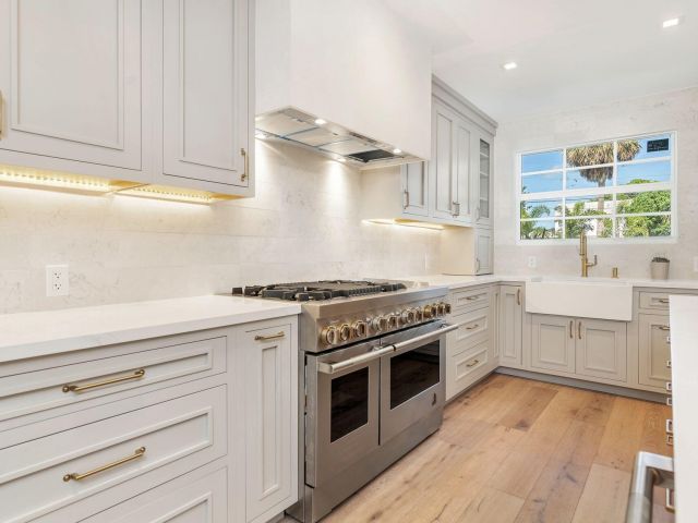 Продажа дома по адресу 231 Argyle Road - фото 6814177