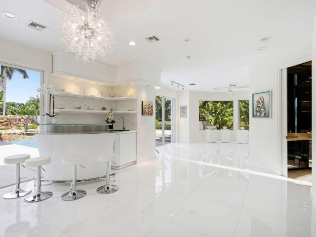 Продажа дома по адресу 16740 Echo Hollow Circle - фото 6820753