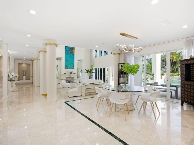 Продажа дома по адресу 16740 Echo Hollow Circle - фото 6820758