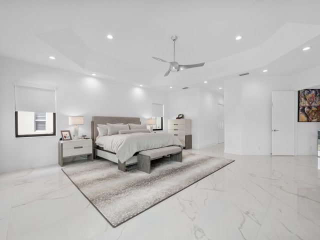 Продажа дома по адресу 4760 Bocaire Boulevard - фото 6814576