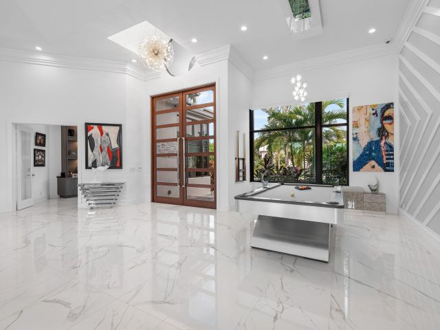 Продажа дома по адресу 4760 Bocaire Boulevard - фото 6814588