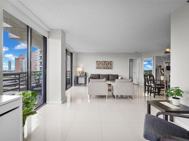 Продажа квартиры #1007 - фото 7430735