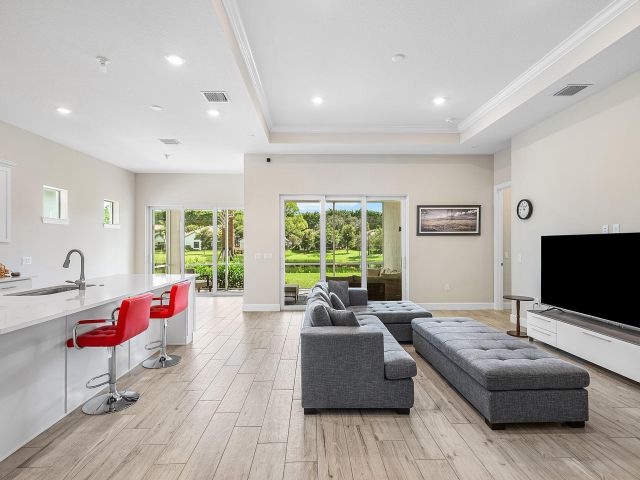 Продажа дома по адресу 349 Geillis Path - фото 6812909