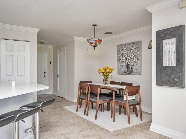 Дом в аренду по адресу 16081 Sierra Palms Drive - фото 6811449