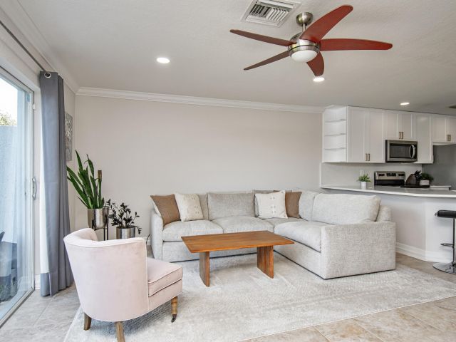 Дом в аренду по адресу 16081 Sierra Palms Drive - фото 6811457