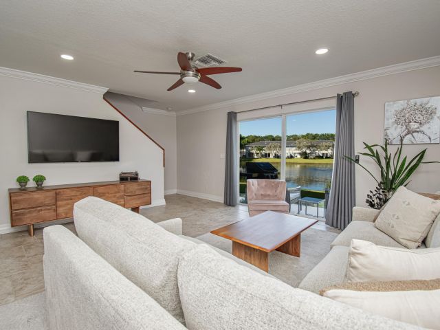 Дом в аренду по адресу 16081 Sierra Palms Drive - фото 6811459