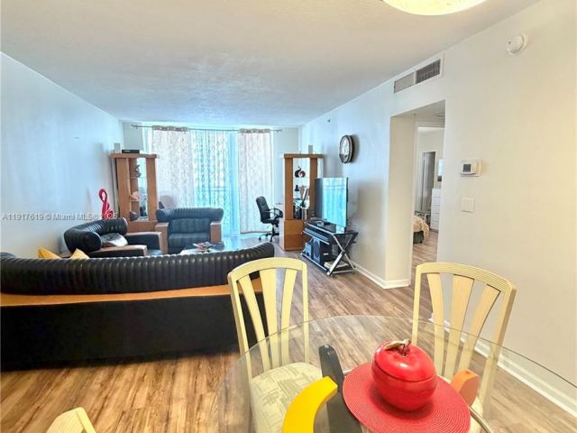 Продажа квартиры #718 - фото 7433607