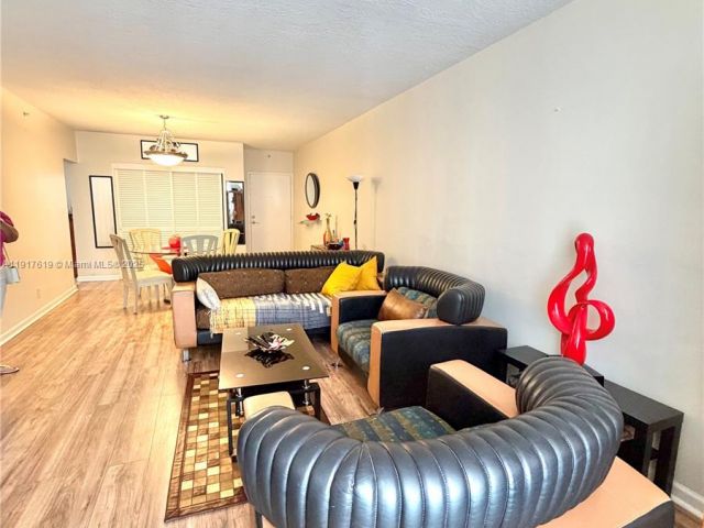 Продажа квартиры #718 - фото 7433608