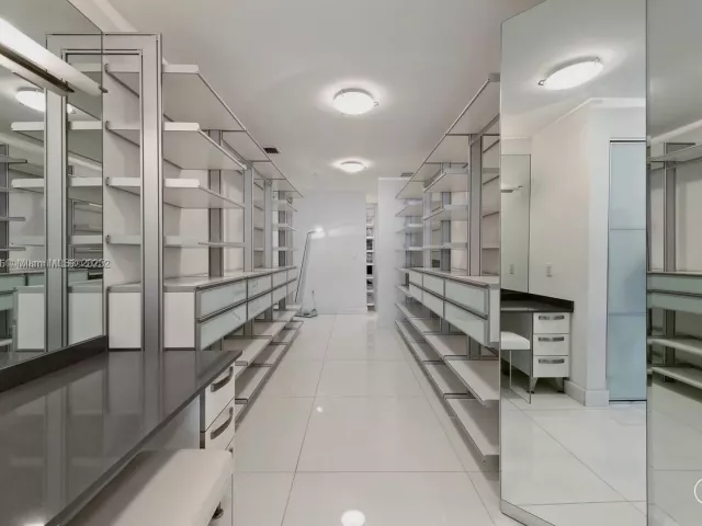 Продажа квартиры #4403 - фото 6812217