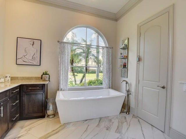 Дом в аренду по адресу 6735 Royal Orchid Circle - фото 6812913