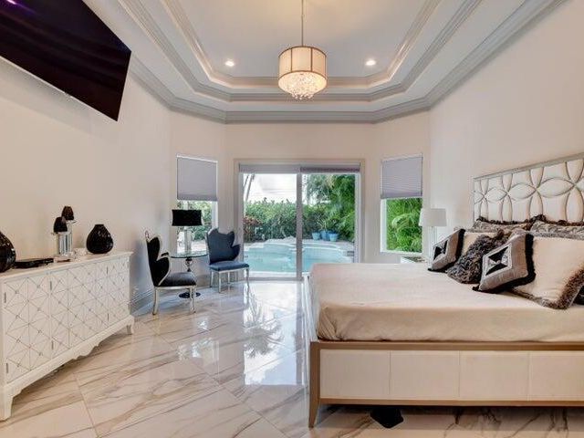 Дом в аренду по адресу 6735 Royal Orchid Circle - фото 6812917