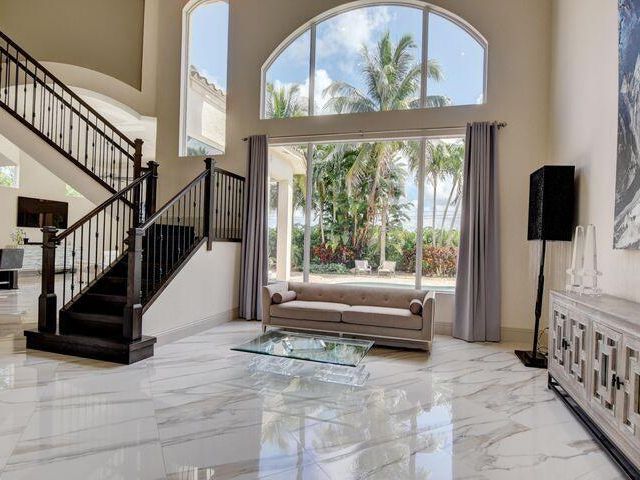 Дом в аренду по адресу 6735 Royal Orchid Circle - фото 6812927