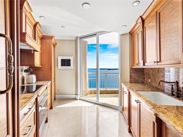 Продажа квартиры #1802 - фото 6835539