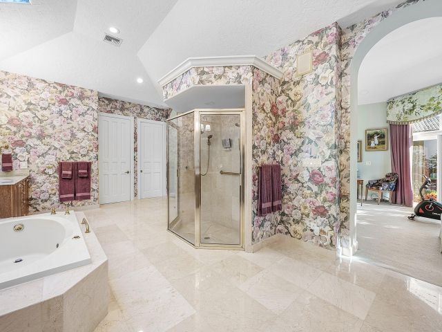 Продажа дома по адресу 17834 Deauville Lane - фото 6862042