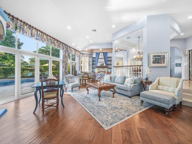 Продажа дома по адресу 17834 Deauville Lane - фото 6862053