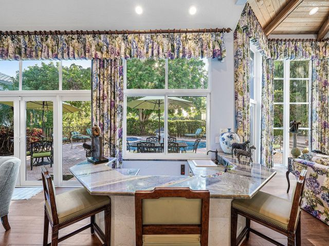 Продажа дома по адресу 17834 Deauville Lane - фото 6862056