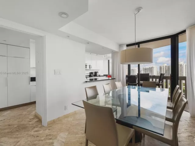 Квартира в аренду номер2407 - фото 6812161