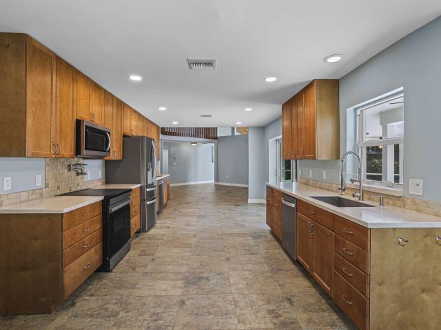 Продажа дома по адресу 1538 39th Street - фото 6893889