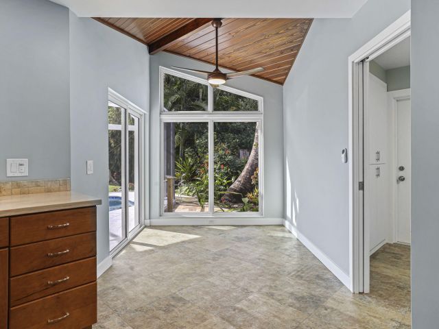 Продажа дома по адресу 1538 39th Street - фото 6893891